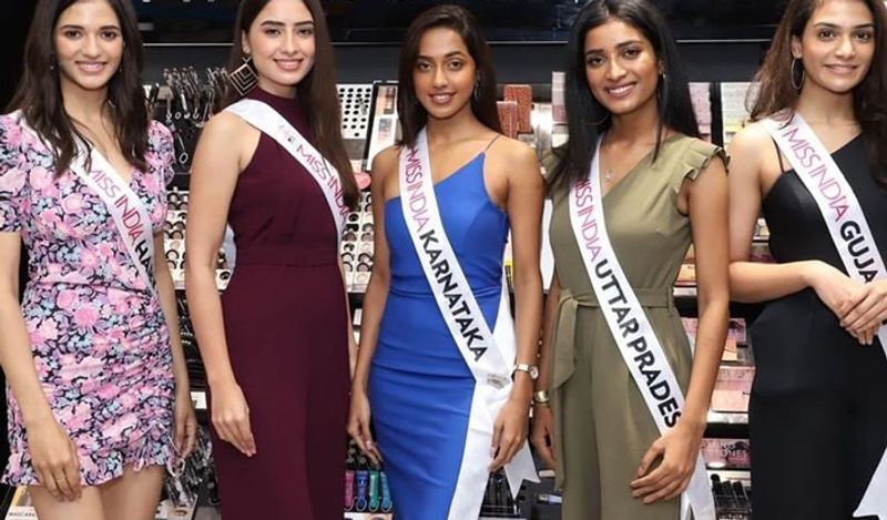 मान्या सिंह ने हाल ही में एक इंटरव्यू में बताया कि उनके पिता एक रिक्शा चालक हैं। ऐसे में उन्होंने अपनी जिंदगी में बड़ा संघर्ष देखा है। उन्हें काफी आर्थिक दिक्कतों का सामना करना पड़ा है। उनकी कई रातें ऐसी भी बीती हैं, जब उन्हें भूखे पेट रात गुजारनी पड़ी है।
