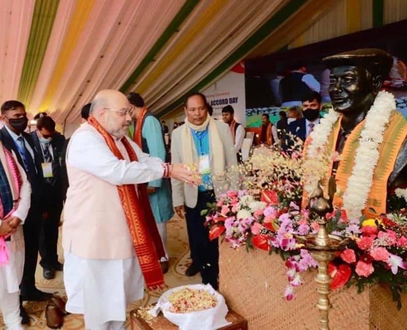 <p><br />
বিজেপি সূত্রের খবর, এদিন বেলা সাড়ে বারোটা নাগাত মার্গরিতা এবং দুপুর দুটোর সময় নাজিরায় জনসভা করবেন। এরপরেই শাহ জনসভা শেষ করে দুপুর ২ টোয় রওনা দেবেন পশ্চিমবঙ্গের উদ্দেশ্যে।</p>