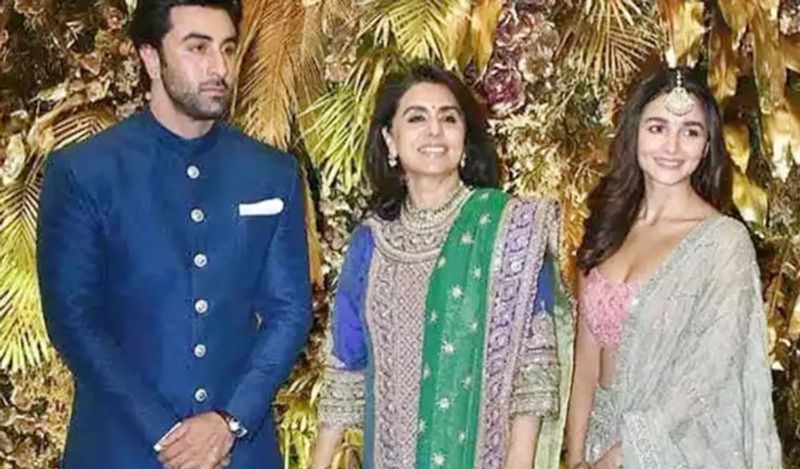 <p>সম্প্রতি খবর মেলে আলিয়ার প্রেমিক তথা রণবীর করোনা পজিটিভ। বর্তমানে তিনি রয়েছেন হোম কোয়ারেন্টাইনে। </p>