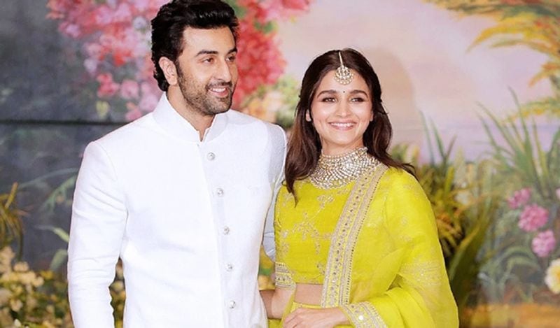 Alia Bhatt says she is missing boyfriend ranbir kapoor so what she does do you know BRD