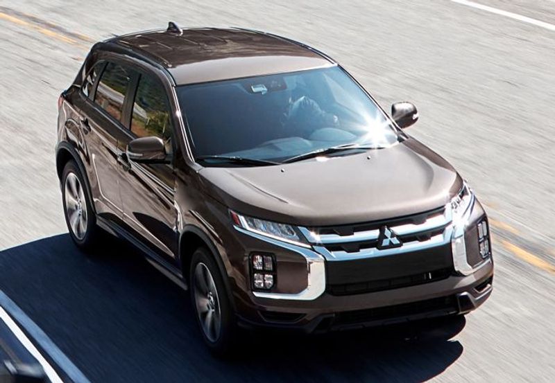 The company had released teaser images of the SUV in December 2020.
The 2022 Mitsubishi Outlander is reportedly based on the Renault-Nissan alliance's CMF-C / D platform.
The new generation model is expected to be wider than its predecessor in size.