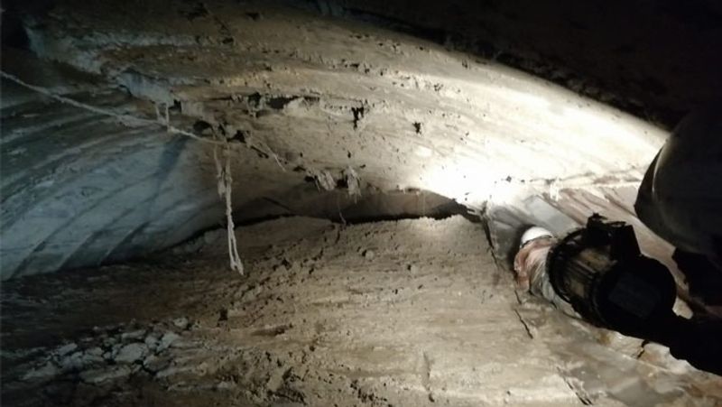 बता दें कि 7 फरवरी यानी रविवार की सुबह करीब 10 बजे समुद्र तल से करीब 5600 मीटर की ऊंचाई पर 14 वर्ग किलोमीटर क्षेत्र का ग्लेशियर टूटकर गिर गया था। इससे धौलीगंगा और ऋषिगंगा में बाढ़ की स्थिति बन गई।

