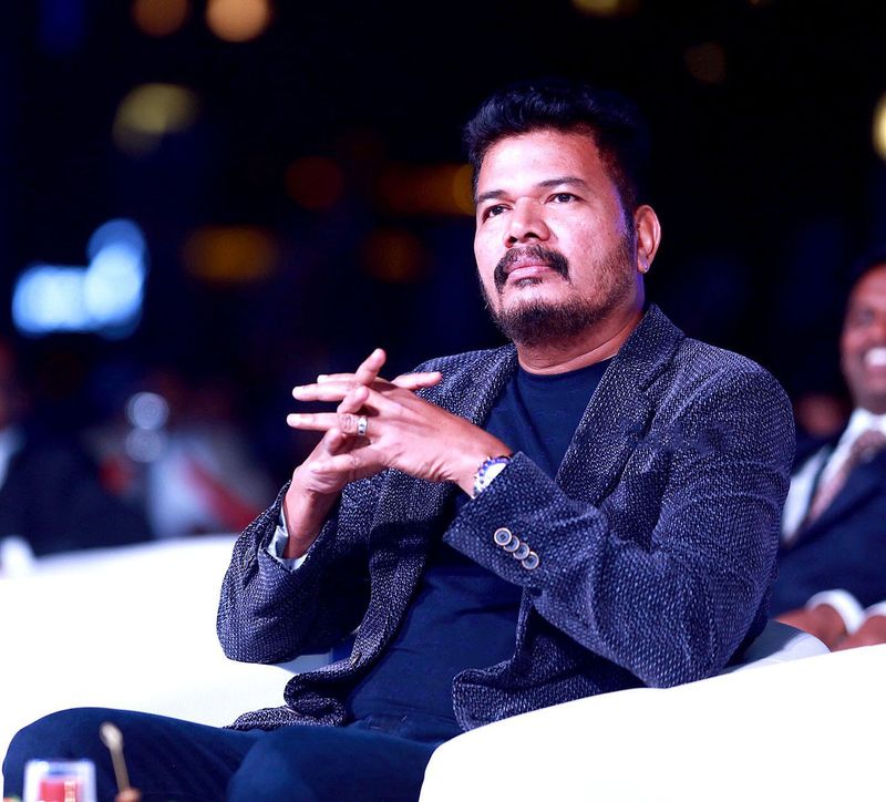 இந்நிலையில் ஏற்கனவே பிரமாண்ட இயக்குனர் ஷங்கரின் மகள் திருமணம் விரைவில் நடக்க இருப்பதாக செய்திகள் வெளியானது.