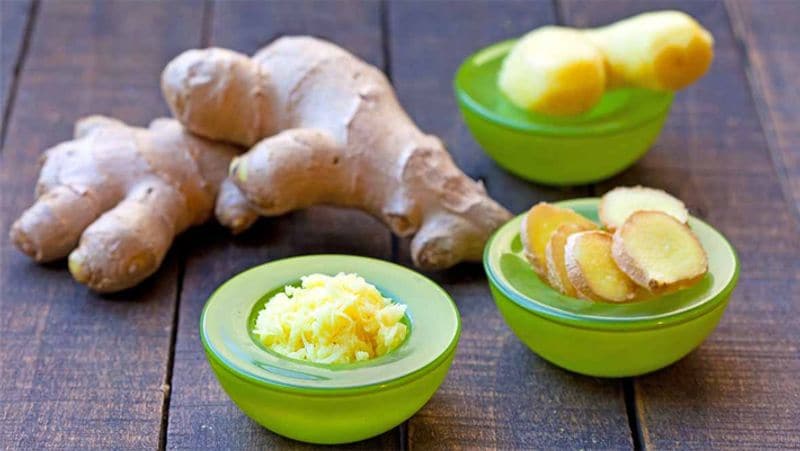 Ginger: For thousands of years, ginger has been used for the treatment of innumerable ailments due to its powerful therapeutic and preventive effects. Ginger improves absorption and assimilation of essential nutrients and aids in digestion. Hence, it works as a quick remedy for nausea and vomiting, thereby giving you instant relief. To use this remedy, make some ginger tea by boiling one teaspoon grated ginger with a cup of water for a few minutes, add a little sugar or honey to it for sweetness. Another option is to add a few drops of ginger juice to one teaspoon of honey and swallow it several times a day to reduce inflammation and pain.