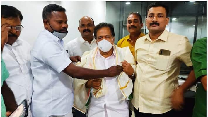 enquiry in police officers ramesh chennithalas kerala yathra controversy enquiry in police officers ramesh chennithalas kerala yathra controversy