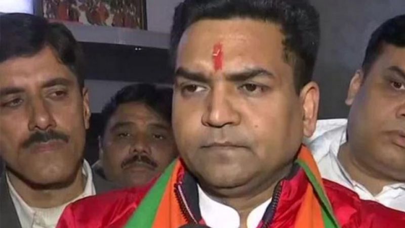 हालांकि रिंकू शर्मा की हत्या के बाद विश्व हिंदू परिषद ने इसे मॉब लिंचिंग बताया। वीएचपी के केंद्रीय संयुक्त महामंत्री डॉ सुरेंद्र जैन ने इसे लेकर एक वीडियो संदेश जारी करते हुए कहा कि जिहादियों को अविलंब फांसी पर लटकाया जाए। मामले की गंभीरता को देखते हुए इलाके में पुलिस बल तैनात किया गया है। भाजपा नेता कपिल मिश्रा ने इस हत्याकांड पर ट्वीट किया है। वहीं, रिंकू शर्मा की हत्या के बाद ट्विटर पर #JusticeForRinkuSharma ट्रेंड कर रहा है।