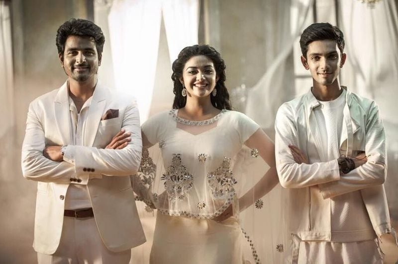 తమిళ బేస్డ్ పాపులర్ సౌత్ మ్యూజిక్ డైరెక్టర్ అనిరుధ్ రవిచందర్తో ప్రేమలో ఉన్నట్టు తెలుస్తుంది.