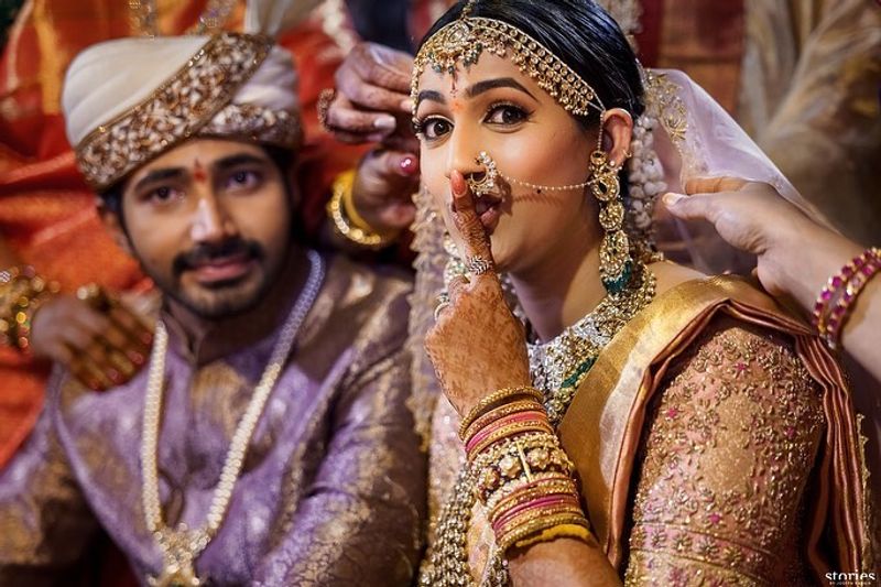 పెళ్లైన తర్వాత కూడా నిహారికే లేట్గా నిద్ర లేస్తుందట. అత్తారింట్లో కూడా కంఫర్ట్ గానే ఉన్నానని తెలిపింది. తన విషయంలో నాన్న(నాగబాబు) భయపడుతుంటారని చెప్పింది నిహారిక.