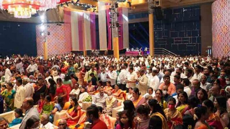वैलेंटाइन-डे पर अमृत और ऐश्वर्या की शादी के दौरान मौजूद मेहमान।