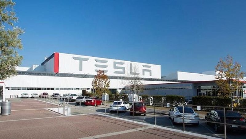 Tesla Company CEO Elon Musk may sell 10% of Tesla shares, Opinion sought from people on Twitter