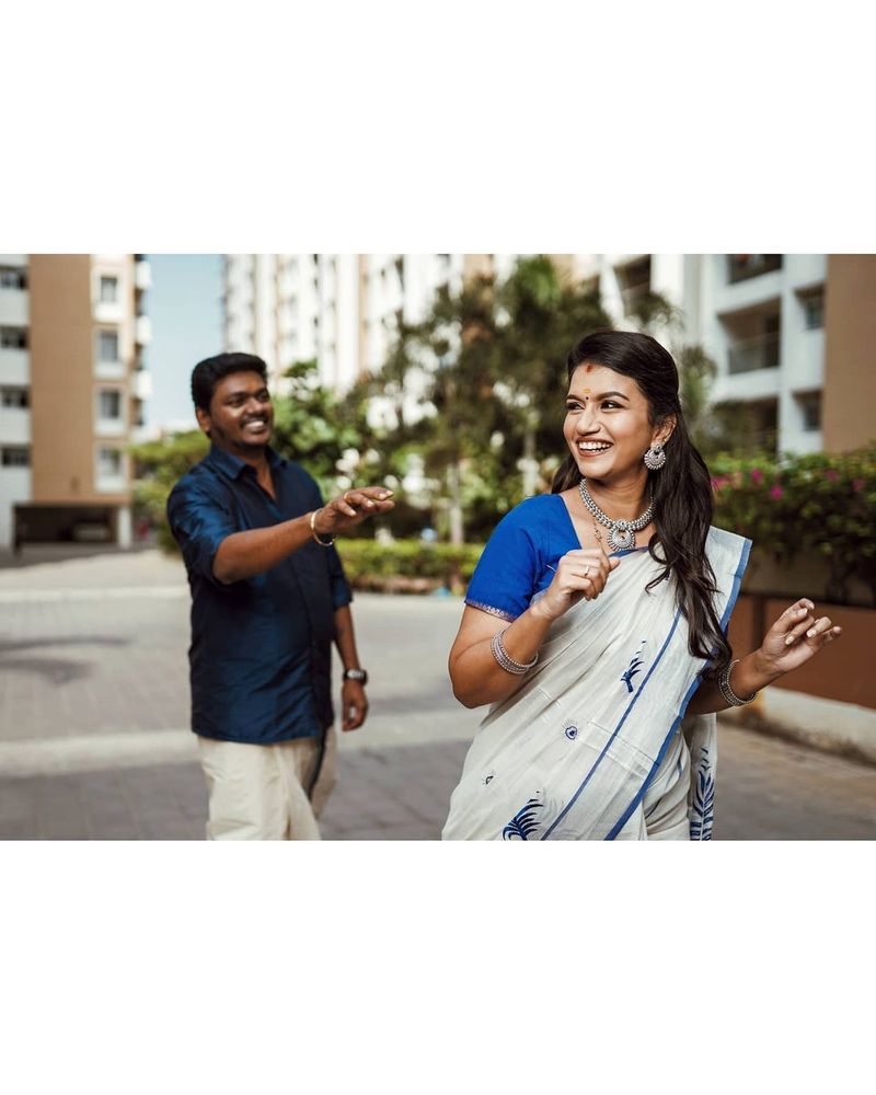 விஜய் தொலைக்காட்சியில் வெளியான ராஜா ராணி சீரியலில் மிரட்டல் வில்லியாக நடித்து ரசிகர்களின் மனதில் நீங்காத இடம் பிடித்தார். 