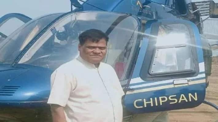 A farmer who bought a helicopter for the milk business .. Is it so expensive ..? A farmer who bought a helicopter for the milk business .. Is it so expensive ..?