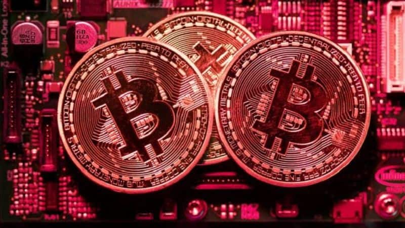 Crypto Market Crashed: There was a ruckus in the crypto market bitcoin fell 16 percent
