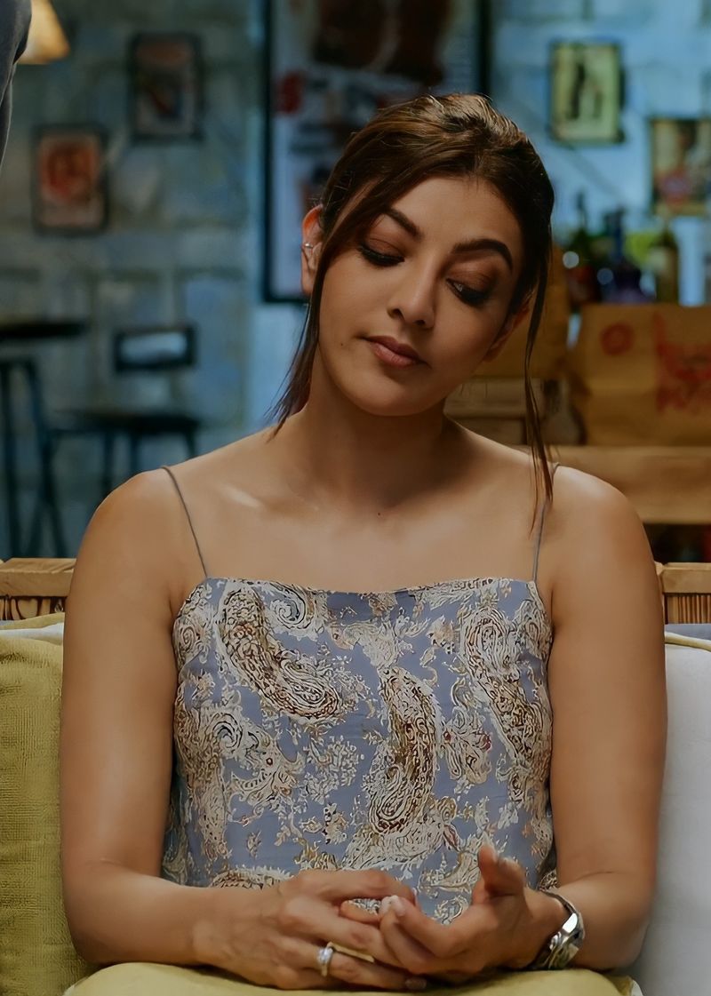 కాజల్ స్టన్నింగ్ ఫోటోలు సోషల్ మీడియాలో వైరల్ అవుతున్నాయి. అభిమానులను ఫిదా చేస్తున్నాయి. కుర్రాళ్లలో హీటు పెంచుతున్నాయి.
