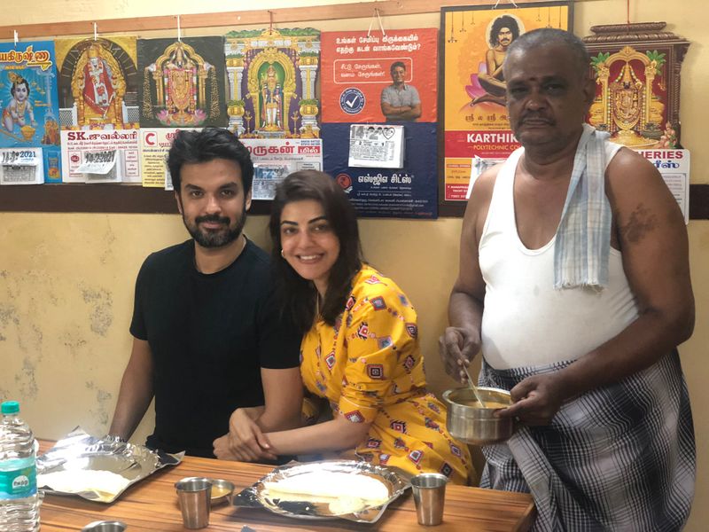 அந்த உணவகம் குறித்து சோசியல் மீடியாவில் பகிர்ந்துள்ள காஜல் அகர்வால், “சாந்தி உணவகம் எனக்கு மிகவும் பிடித்த உணவகம். சாந்தி அக்கா மற்றும் பாலகுமார் அண்ணா எனக்கு மிகவும் பாசத்தோடு உணவை பரிமாறுவார்கள். கடந்த 27 வருடங்களாக சுவை மாறாமல் அதே அருமையான சுவையுடன் இந்த உணவகத்தை நடத்தி வருகிறார்கள். நான் இந்த உணவகத்திற்கு கடந்த 9 ஆண்டுகளாக வந்து செல்கிறேன்” என பதிவிட்டுள்ளார். 