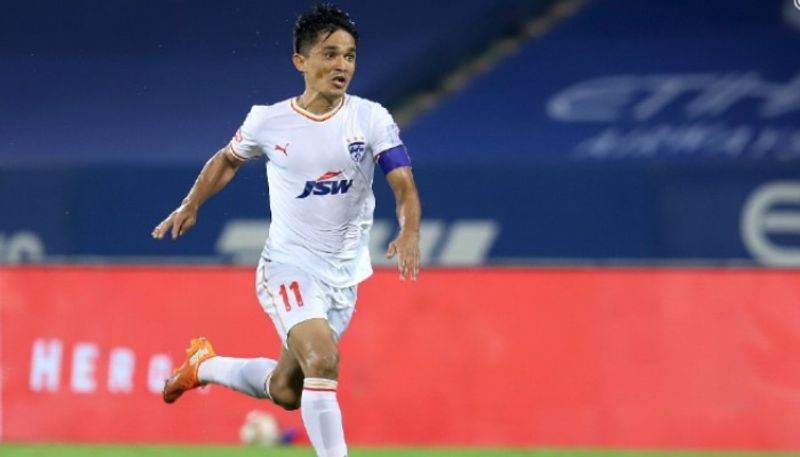 Three more attempts were made until the 55th minute from Mumbai, including a save from Gurpreet. Meanwhile, the next minute saw Sunil Chhetri scoring the third for Bengaluru, through his right foot to the centre from the right flank, following a long assist from Gurpreet.