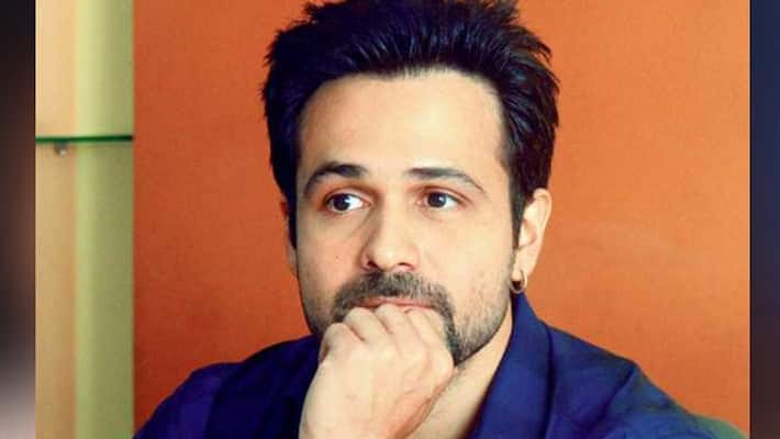 Stones pelted on crew of Emraan Hashmis film in Jammu and Kashmir, one accused arrested rps Stones pelted on crew of Emraan Hashmis film in Jammu and Kashmir, one accused arrested rps