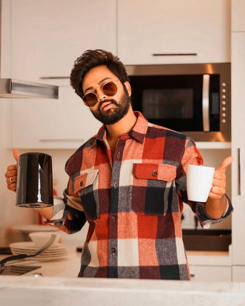 సోహైల్ లేటెస్ట్ స్లయిలీష్ లుక్