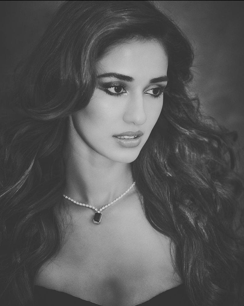 Sharing the video, Disha Patani wrote: "Some of my favourite go-to exercises." Disha's rumoured boyfriend Tiger Shroff's mother Ayesha was all praise for the actress in the comments section. "Woah, Deshuu," she wrote while actress Elli AvrRam commented: "Damnnnn Disha!" Disha Patani's sister Khushbu also left a comment that read: "Damn! Burning sensation."