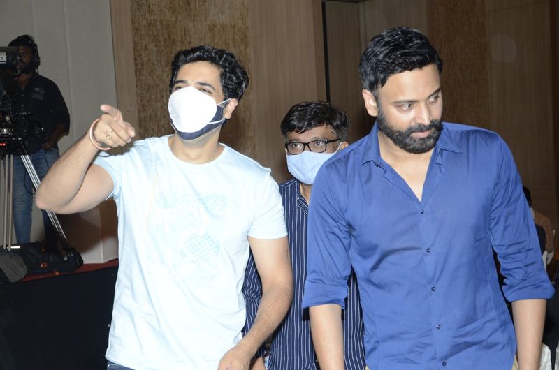 `కపటదారి` ప్రీ రిలీజ్ ఈవెంట్ ఫోటోలు