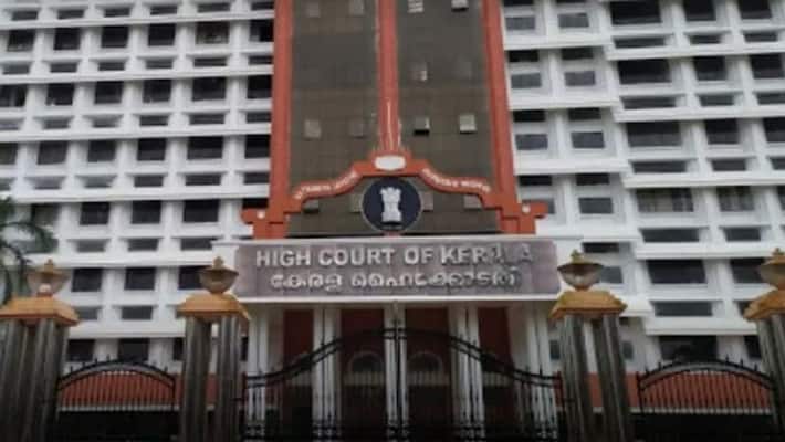 Civic Chandran case High court Division Bench stayed Judge krishnakumar s transfer Civic Chandran case High court Division Bench stayed Judge krishnakumar s transfer