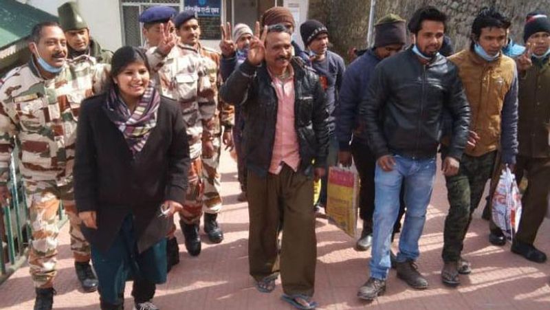  बता दे कि डॉ. ज्योति मैटरनिटी लीव पर जा चुकी थीं। लेकिन घटना के बाद ड्यूटी पर लौट आईं। वे कहती हैं कि इस हादसे से उन्हें बहुत दु:ख पहुंचा। लेकिन इस बात की खुशी है कि वे कुछ लोगों को जिंदा बचा पाईं और लोगों की सेवा में अपना योगदान दे सकीं।