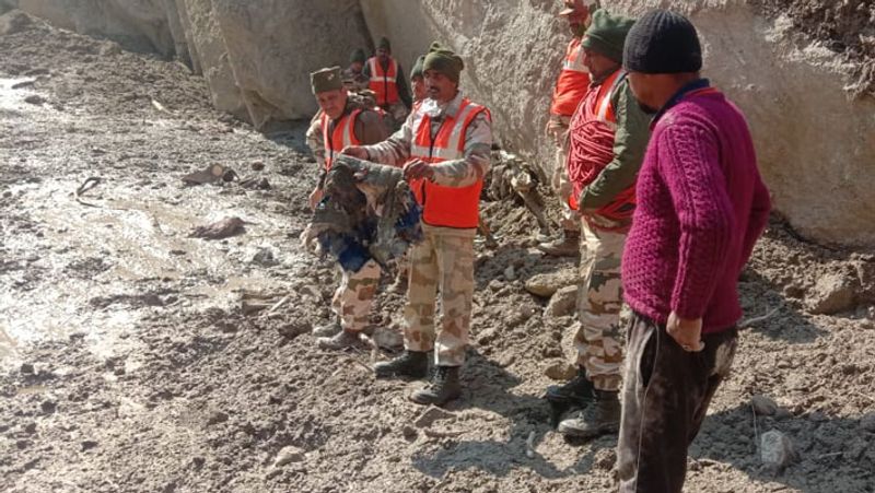 हादसे को बुधवार का 11 दिन हो गए, इसलिए उम्मीद कम है कि लापता लोगो में से कोई जिंदा बचा होगा।