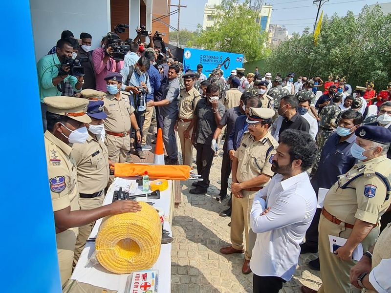 ఈ సందర్భంగా తాను నిర్వహిస్తున్న యాక్టివిటీస్ గురించి వివరించారు.
