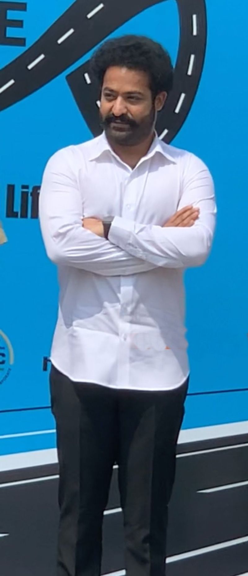 ఇక ఎన్టీఆర్ ప్రస్తుతం ఆర్ ఆర్ ఆర్ షూటింగ్ లో పాల్గొంటున్నారు. ఆర్ ఆర్ ఆర్ విడుదల ఇప్పటికే లేటు కాగా, దర్శకుడు రాజమౌళి త్వరగా పూర్తి చేసే పనిలో ఉన్నారు.
