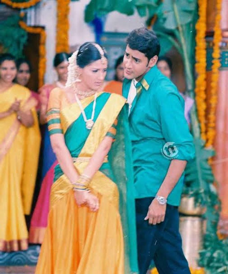 ఇందులో `అలనాటి రామచంద్రుడు` అనే పాట ఎంతగా పాపులర్ అయ్యిందో తెలిసిందే. ఇప్పటికీ ఈ పాట ఫంక్షన్స్ లో, పెళ్లిళ్లలో, రాములవారి వేడుకలో మారుమోగుతూనే ఉంటుంది. ఇప్పటికీ వినసొంపుగానే ఉంటుంది.