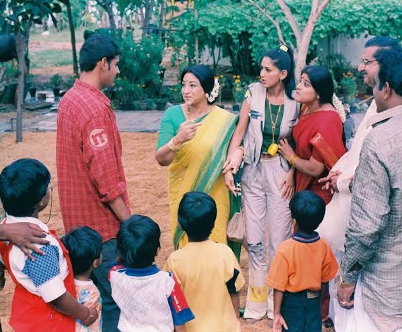 `మురారి` అన్సీన్ పిక్స్.
