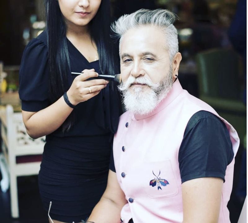 इसके बाद से वह लगातार विभिन्न टीवी सीरियल्स, शॉर्ट फिल्म, वेब सीरीज और बड़ें पर्दें पर काम करते नज़र आए लेकिन कुछ सालों पहले उन्होंने एक्टिंग की दुनिया को अलविदा कह दिया। 