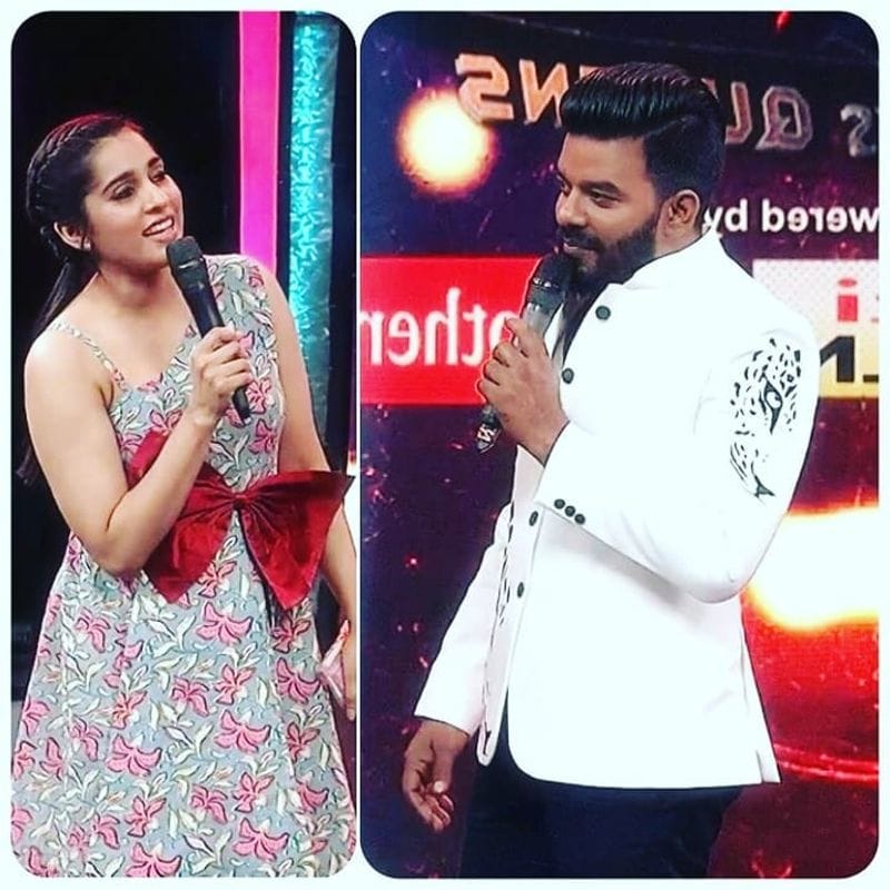 ఎప్పటిలాగే రష్మీ ఈ షోలో కూడా సుడిగాలి సుధీర్తో ఓ ఆట ఆడుకుంది. వీరిద్దరి మధ్య వచ్చే సన్నివేశాలు ఆద్యంతం ఆకట్టుకుంటున్నాయి.