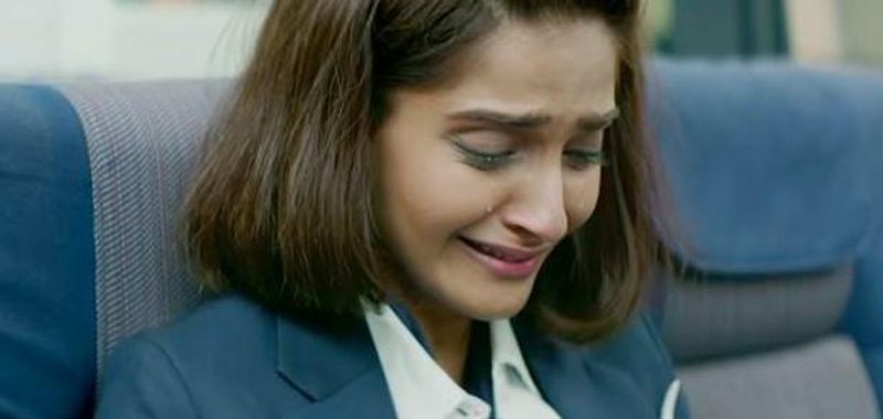 <p style="text-align: justify;"><strong>এক সময় সোনামের ওজন ছিল ৮৬ কেজি। সেই সময় সোনাম কাপুরের বয়স তখন ১৯। </strong></p>