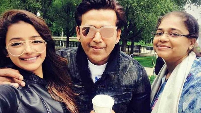 क्योंकि, एक्टर का कहना था कि अगर प्रीति जाग रही होती हैं तो वो उन्हें अपने पैर नहीं छूने देती हैं। क्योंकि भारतीय परंपरा के अनुसार पति पत्नी के पैर नहीं छूते हैं।
