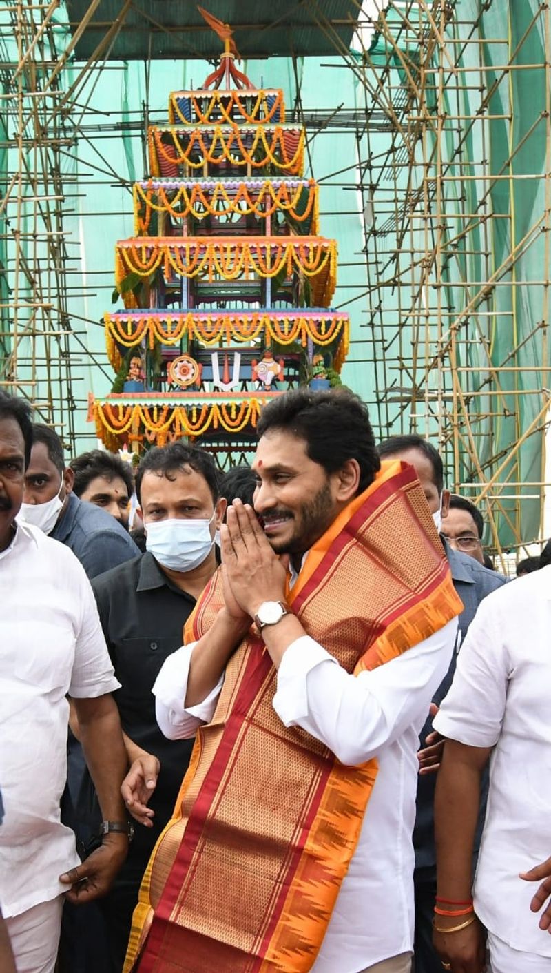 అంతర్వేది ఆలయంలో సీఎం జగన్... నూతన రథం ప్రారంబోత్సవం