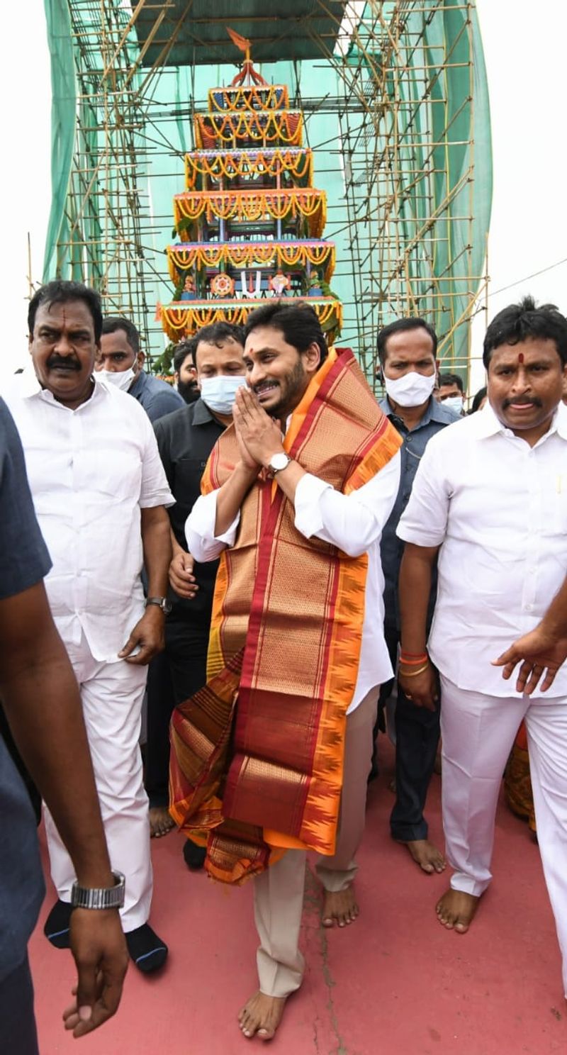 అంతర్వేది ఆలయంలో సీఎం జగన్... నూతన రథం ప్రారంబోత్సవం