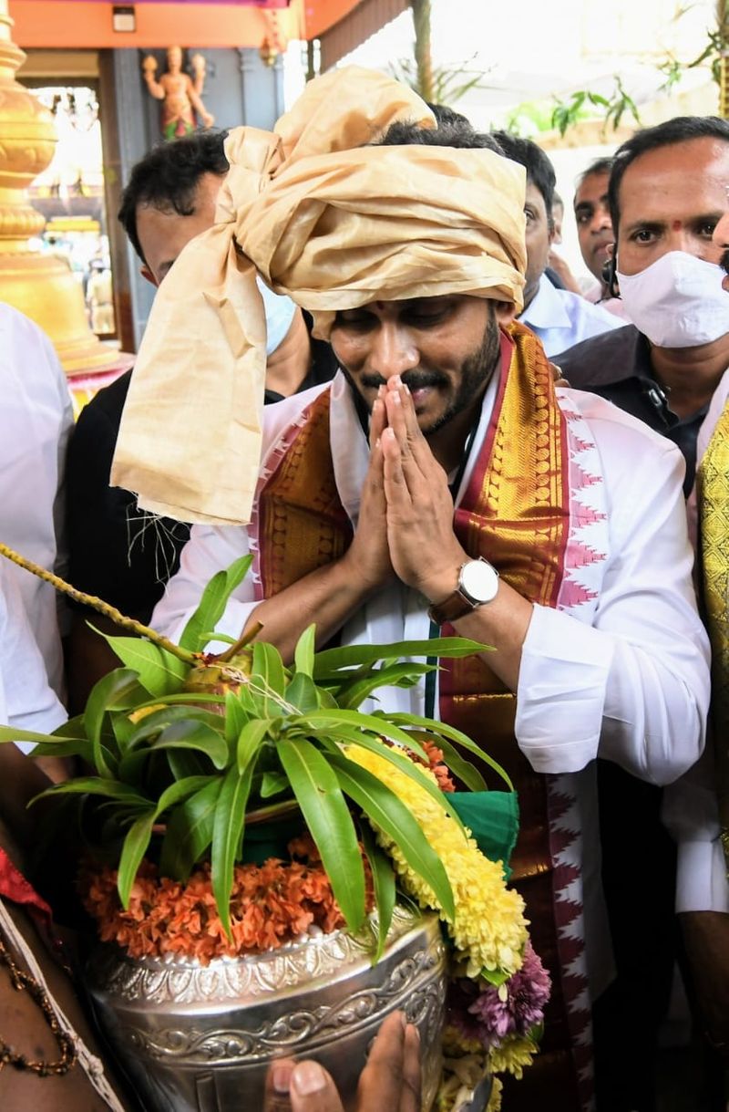 అంతర్వేది ఆలయంలో సీఎం జగన్... నూతన రథం ప్రారంబోత్సవం