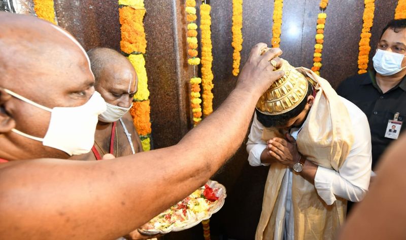 అంతర్వేది ఆలయంలో సీఎం జగన్... నూతన రథం ప్రారంబోత్సవం