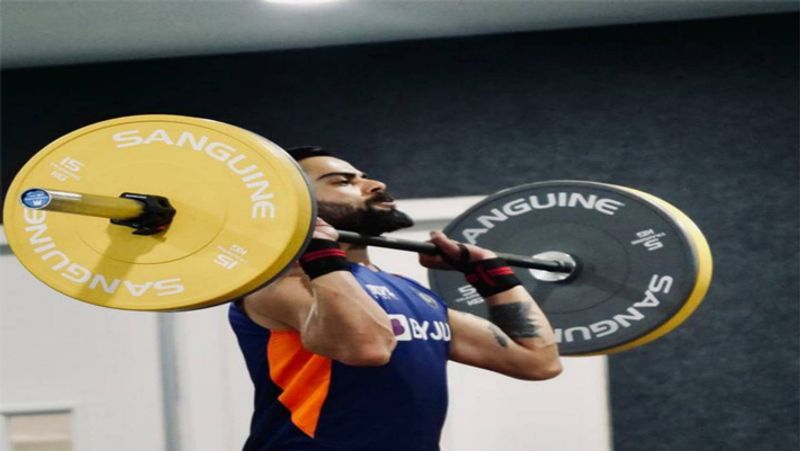 भारत और इंग्लैंड के बीच तीसरे टेस्ट मैच में अब सिर्फ 4 दिन का वक्त बचा है, जिसको लेकर टीम इंडिया के कप्तान विराट कोहली ने अभी से तैयारी शुरू कर दी है।
