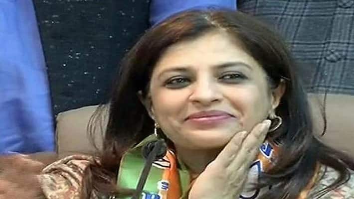 Shazia Ilmi alleges former bsp mp Akbar Ahmad Dumpy of misbehaving MJA Shazia Ilmi alleges former bsp mp Akbar Ahmad Dumpy of misbehaving MJA