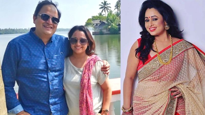 सोनालिका जोशी ने मिरांडा हाई स्कूल कलकत्ता से अपनी स्कूलिंग की है। इसके बाद उन्होंने यूनिवर्सिटी ऑफ मुंबई से हायर एजुकेशन पूरी की। उन्होंने इतिहास से BA किया है। सोनालिका ने फैशन डिजाइनिंग और थियेटर की डिग्री भी ली है।
