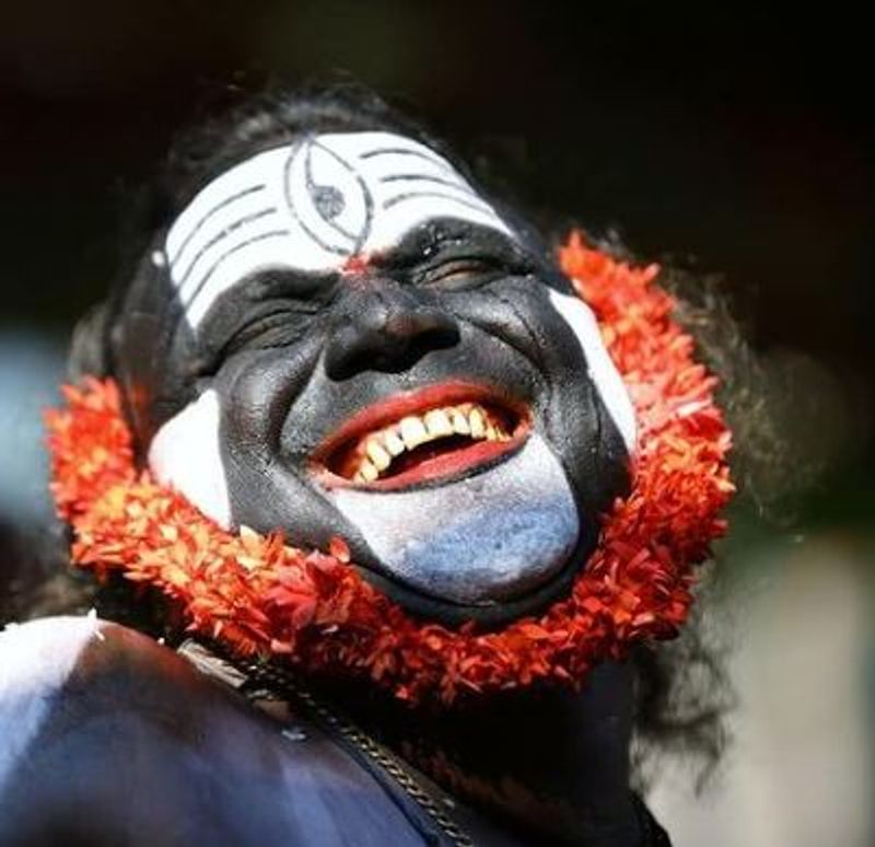 ಕೊರಗಜ್ಜನ ನಂಬ್ರಿ ಕಷ್ಟವೆಲ್ಲ ದೂರು ಆಗುತೈತಿ; ಸ್ವಾಮಿ ಶಕ್ತಿಯಲ್ಲಿ ನಡೆದ ಪವಾಡಗಳಿವು! |  Significance of koragajja in Mangalore vcs