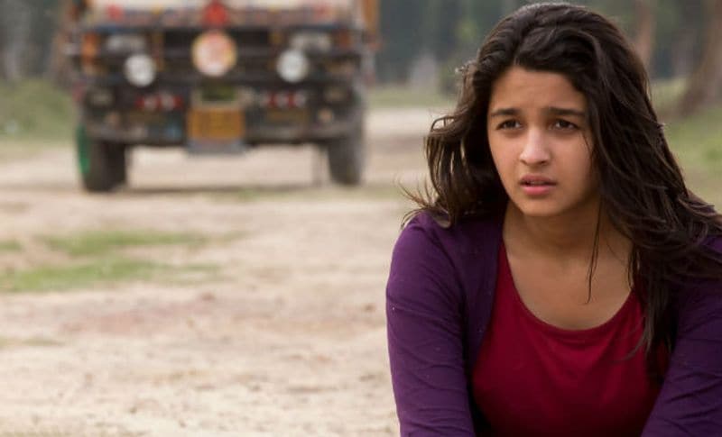 Did you Alia Bhatt was not the first choice?
When Imtiaz Ali planned to do this movie, he had thought of taking somebody more senior, have much experience and knows about relationships. The script got in the hand of Alia Bhatt, and this movie proves her depth of acting as she justified it well.