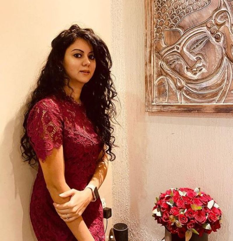 வேற லெவல் அழகு நீங்க 