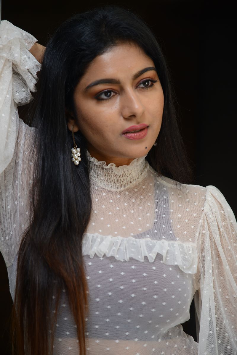 కన్నడలో `శివార్జున`, `పరసంగా` వంటి చిత్రాల్లో నటించింది అక్షతా శ్రీనివాస్. `శివార్జున` గతేడాది విడుదలై ఆకట్టుకుంది.