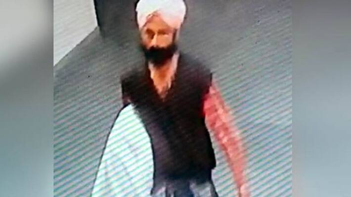 drunken man sold hospital LCD tv in moga thief shows on cctv footage kpr drunken man sold hospital LCD tv in moga thief shows on cctv footage kpr