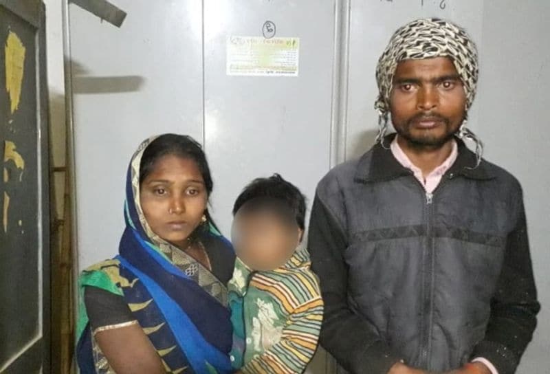 मोहनिया डीएसपी रघुनाथ सिंह के मुताबिक साल 2018 में देवराढ़ कला के बगल में बसही नहर के पास से एक महिला का शव बरामद हुआ था, जिसकी पहचान सही तरीके से नहीं हो पा रही थी। लेकिन, मायके वालों ने उसे अपनी बेटी के चप्पल, कपड़े और रुमाल बताते हुए से उसकी पहचान की थी और शव का दाह संस्कार भी कर दिया गया था।
