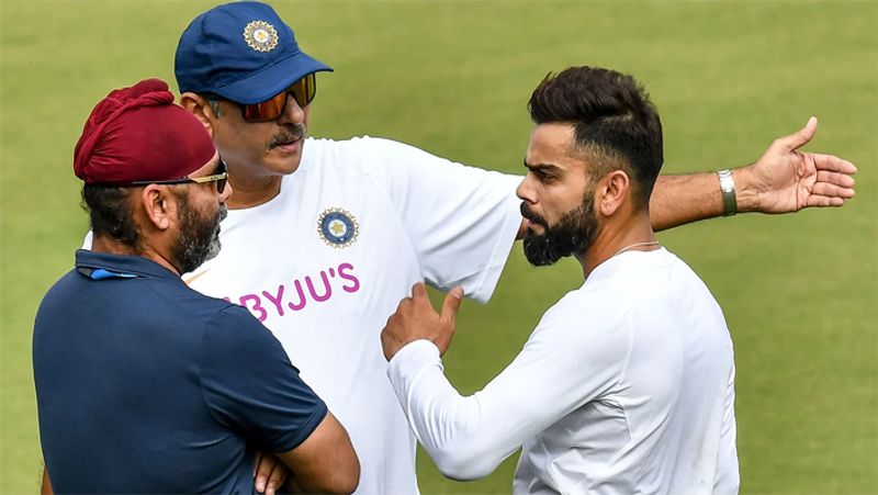 <p>ಕ್ಲೈವಲ್ ಲಾಯ್ಡ್ 74 ಟೆಸ್ಟ್ ಪಂದ್ಯಗಳಲ್ಲಿ 36 ಗೆಲುವು ದಾಖಲಿಸಿದ್ದರು. ಆದರೆ ವಿರಾಟ್ ಕೊಹ್ಲಿ ಕೇವಲ 60 ಪಂದ್ಯಗಳಲ್ಲಿ 36 ಟೆಸ್ಟ್ ಗಲುವು ದಾಖಲಿಸಿದ್ದಾರೆ.</p>
