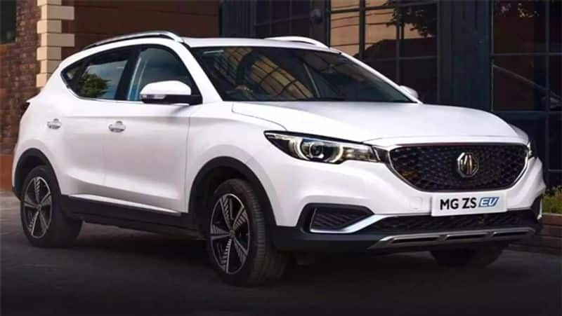 Mercedes Benz launched its 2021 Mercedes GLA SUV and Check details here